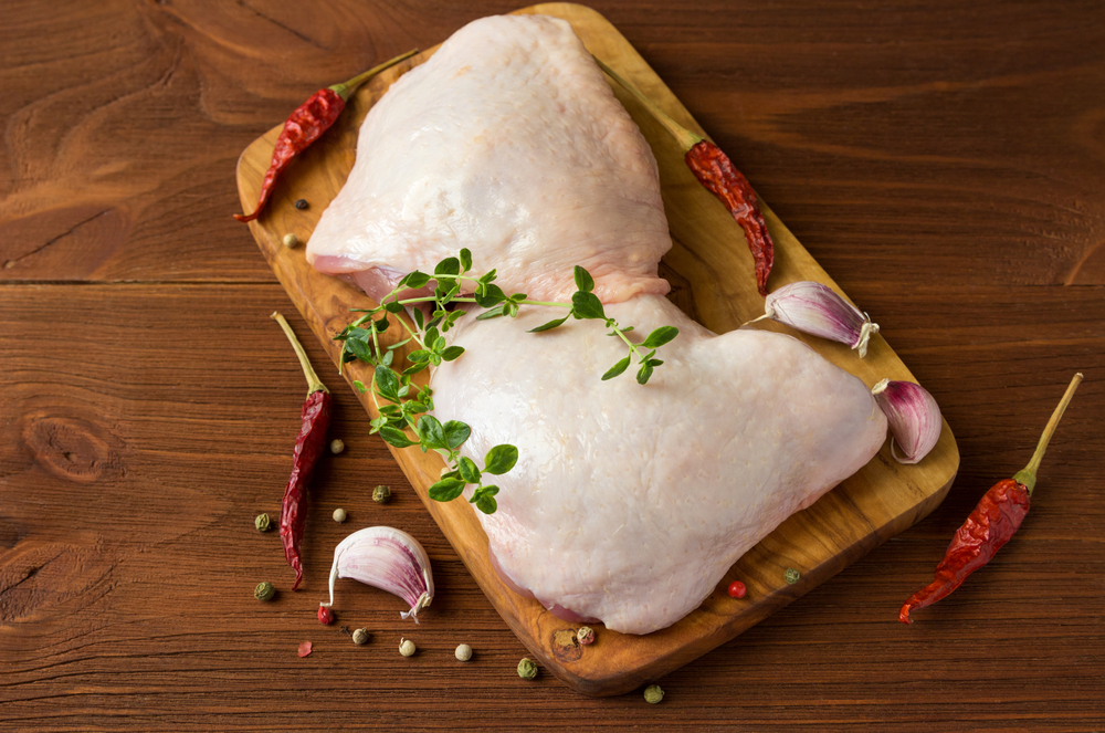 Fresh Whole Chicken Thigh Bone In Skin On per KG – Chicken Delight